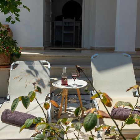 New! Paxoswhite Sea View Apartments & Studios! Gaios Eksteriør billede