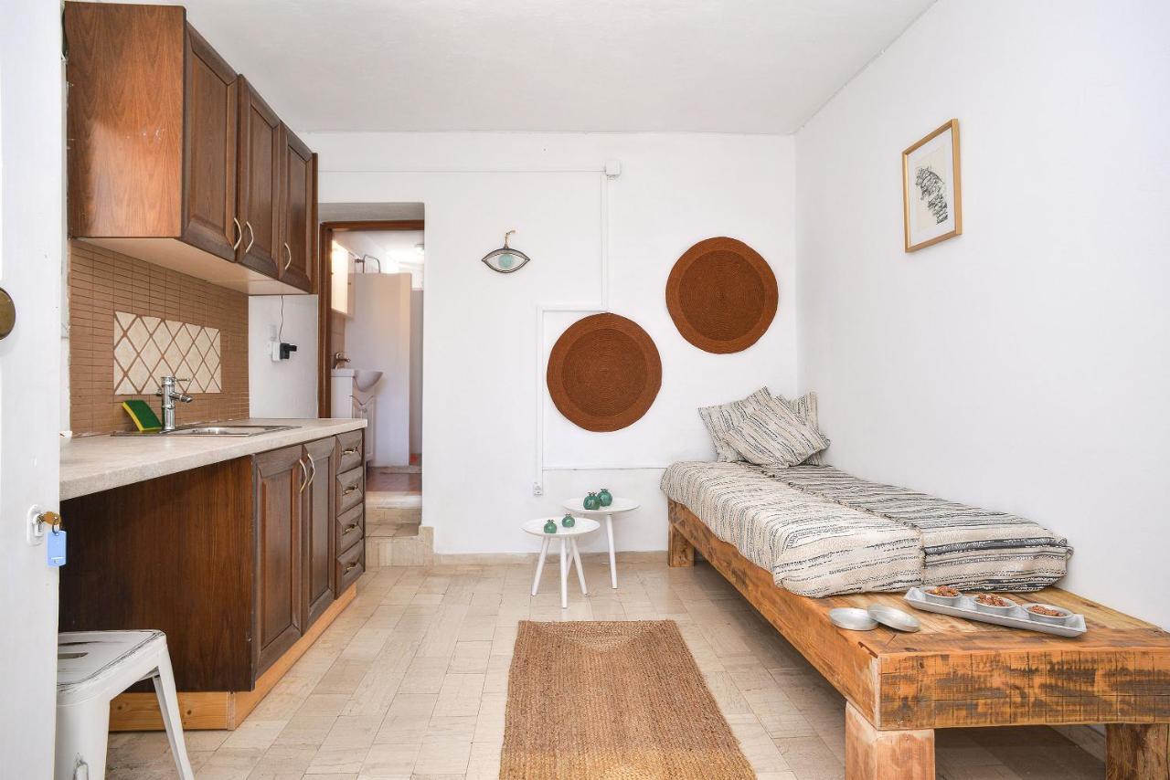 New! Paxoswhite Sea View Apartments & Studios! Gaios Eksteriør billede