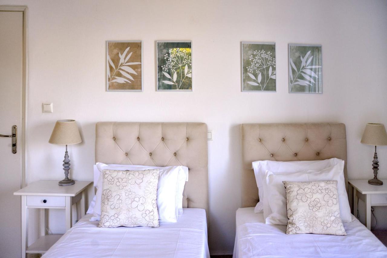 New! Paxoswhite Sea View Apartments & Studios! Gaios Eksteriør billede