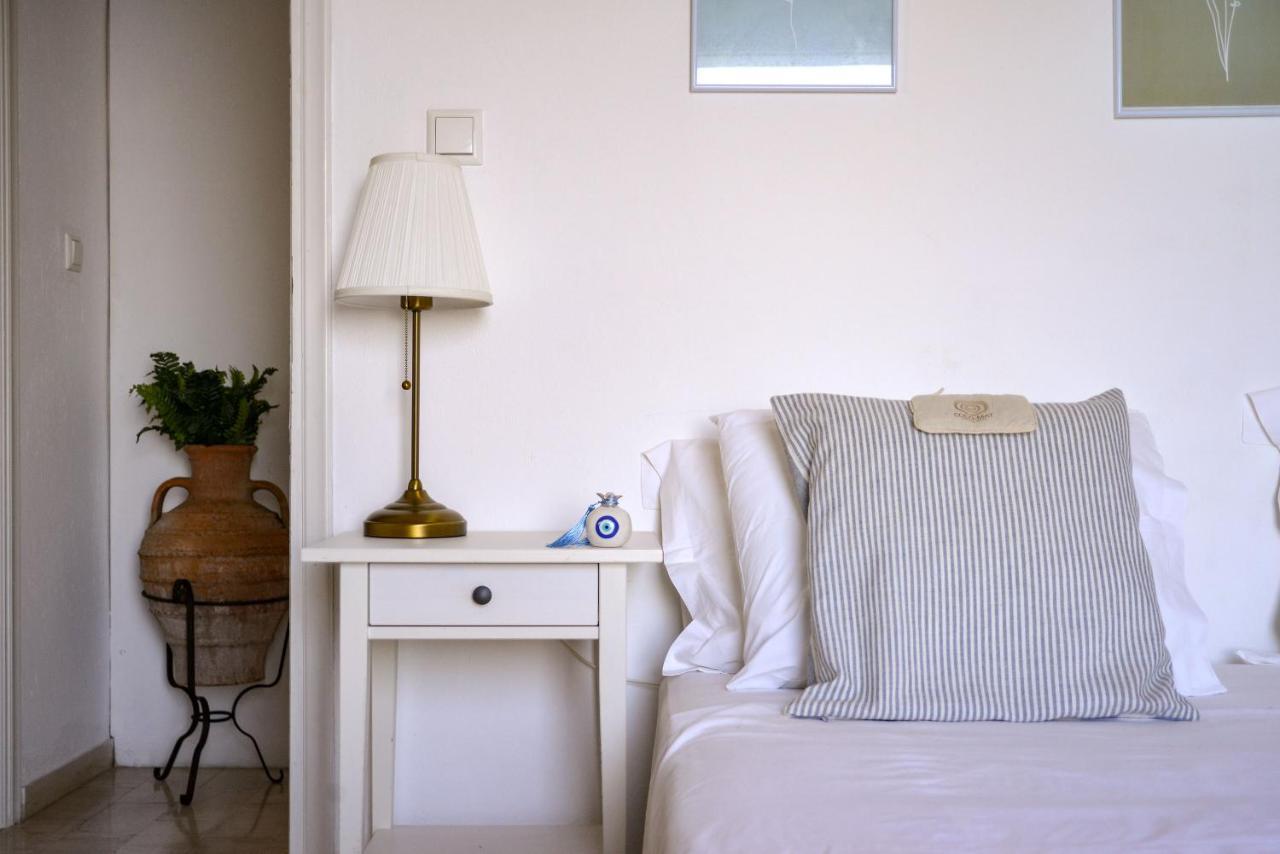 New! Paxoswhite Sea View Apartments & Studios! Gaios Eksteriør billede