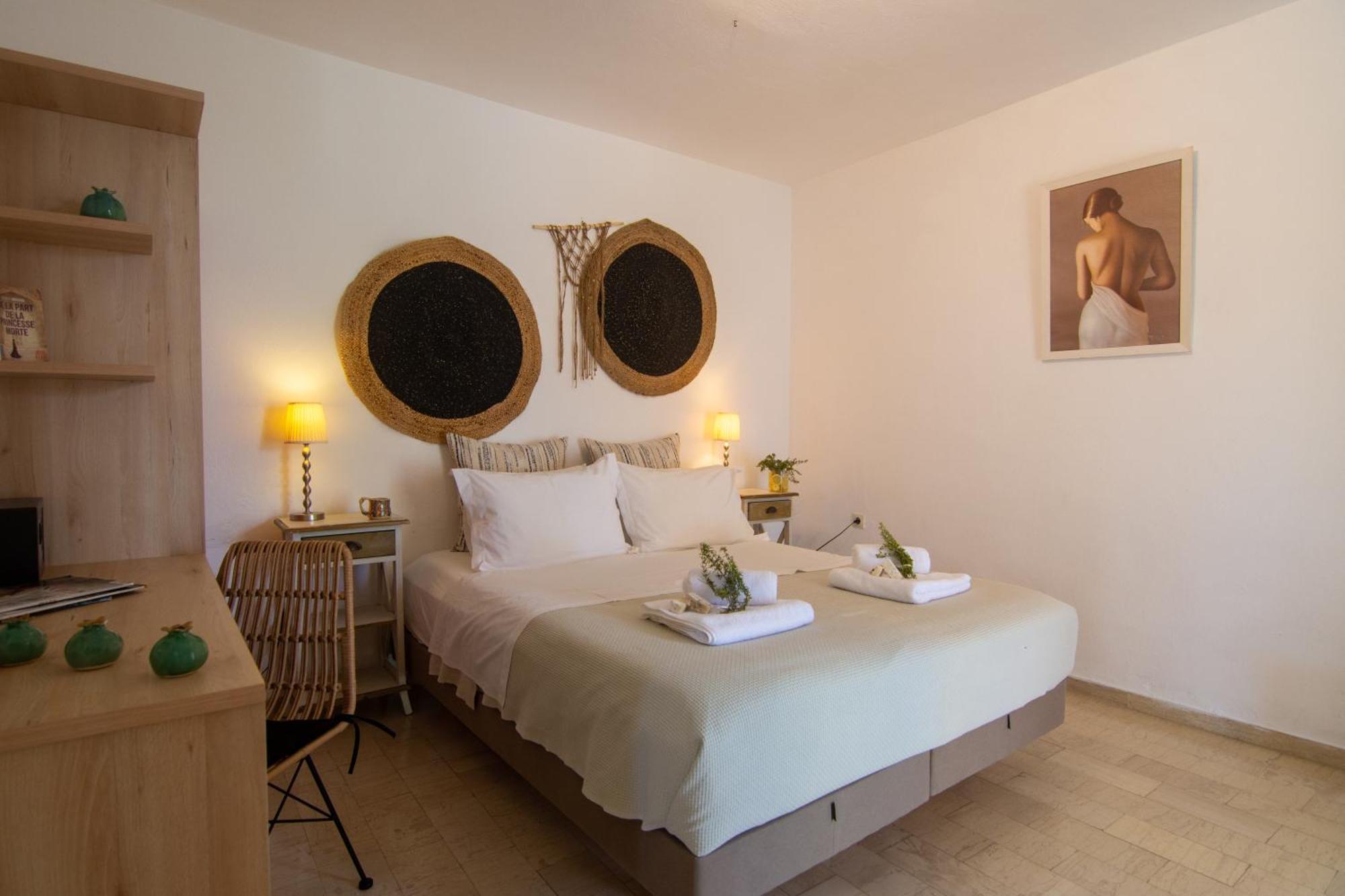 New! Paxoswhite Sea View Apartments & Studios! Gaios Eksteriør billede